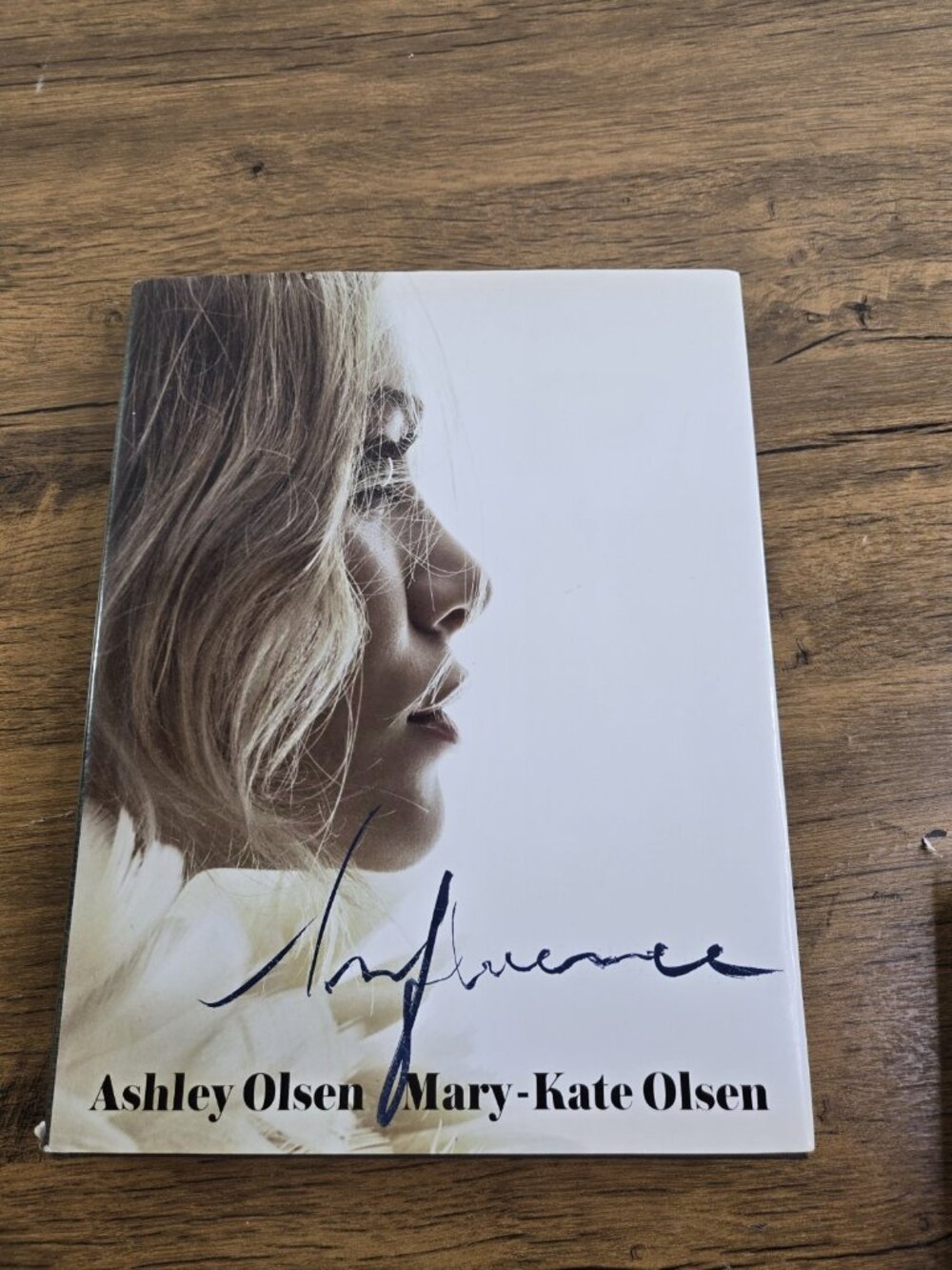 Influence by Mary-Kate & Ashley Olsen 2008 Hardcover Fashion Photography Book
